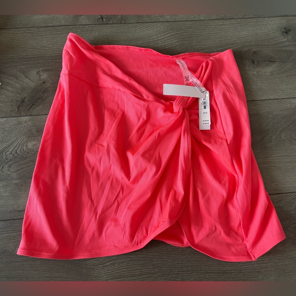 NWT Victoria’s Secret swim sarong style skirt sz m/l